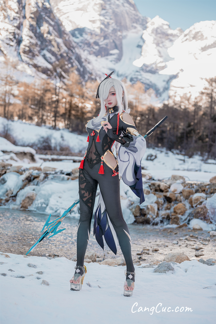 Coser@如月灰 – 申鹤 原神